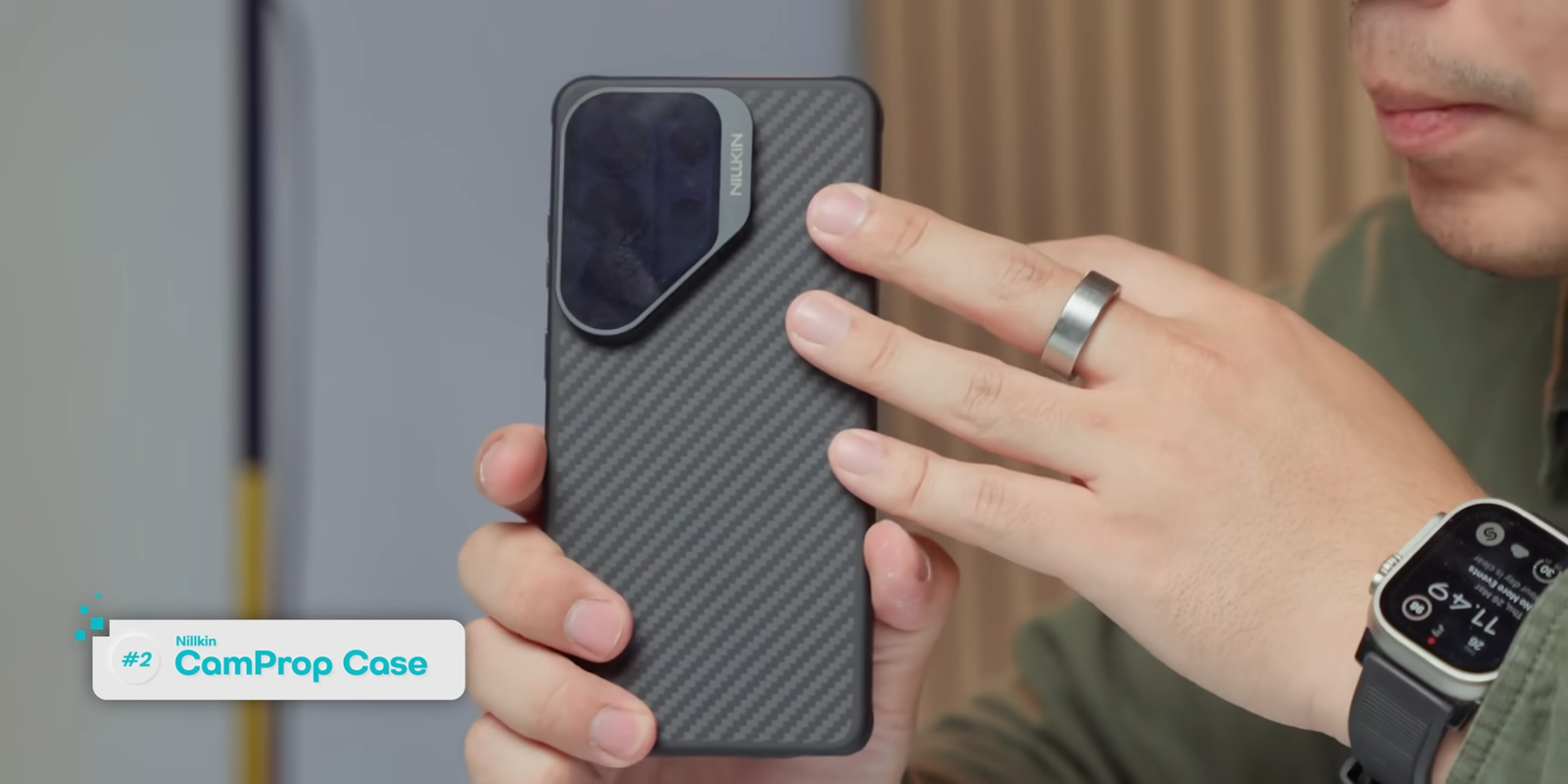 Case bawaan Samsung dengan MagSafe sebagai opsi slim yang solid untuk pemakaian harian