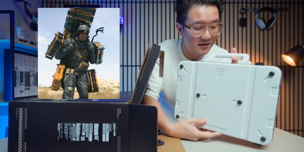 Tampilan bodi koper briefcase khusus bawaan yang terinspirasi dari game Death Stranding